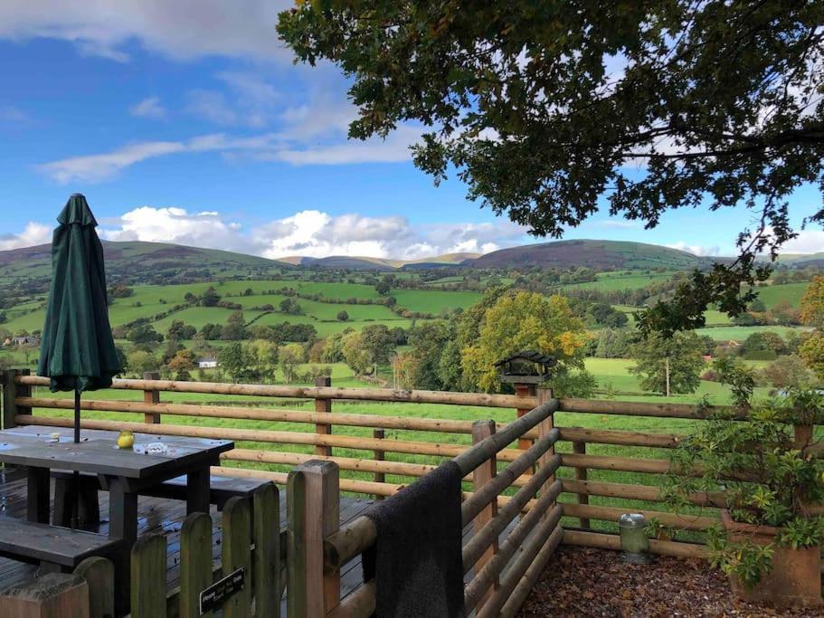فيلا The Retreat Llanrhaeadr-ym-Mochnant المظهر الخارجي الصورة